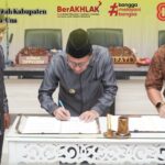 Pemkab Tojo Una-Una dan PT. Midi Utama Indonesia tbk Jalin Kerjasama dalam Pemasaran Produk Usaha Mikro Kecil dan Menengah.