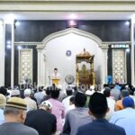 Safari Ramadhan Perdana 2026, Bupati Ilham Lawidu Kunjungi Masjid Tsamaratul Ukhuwwah Ampana. 